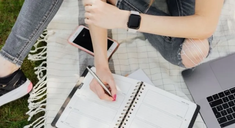 1 dersten kalınca belge alınır mı 2026? 1,2,3,4,5 dersten kalınca belge alınır mı? Ortaokul, lisede ikinci dönem kalma var mı?