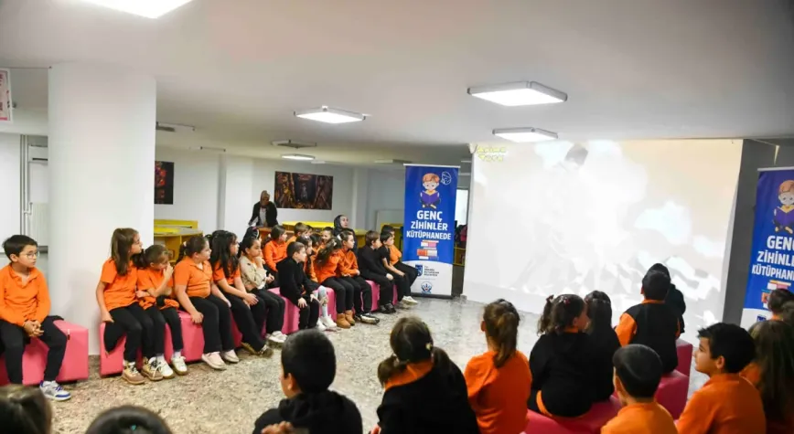 100. Yıl Gençlik Kütüphanesi minik okurları ağırlıyor