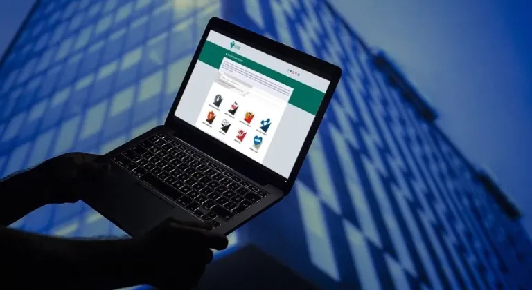 15 yaş altına sosyal medya yasağı geliyor! İkinci yönetmelik yolda