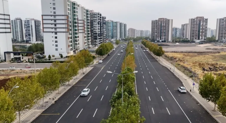 170 bin ton sıcak asfaltla Diyarbakır'ın ana aksları yenilendi