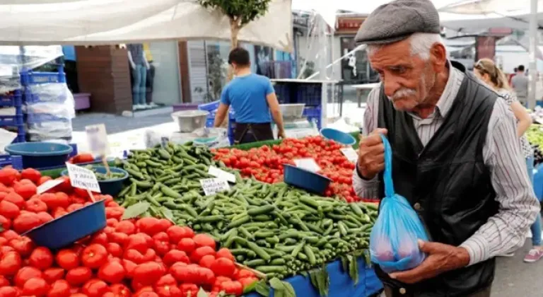 4 kişilik ailenin açlık sınırı belli oldu