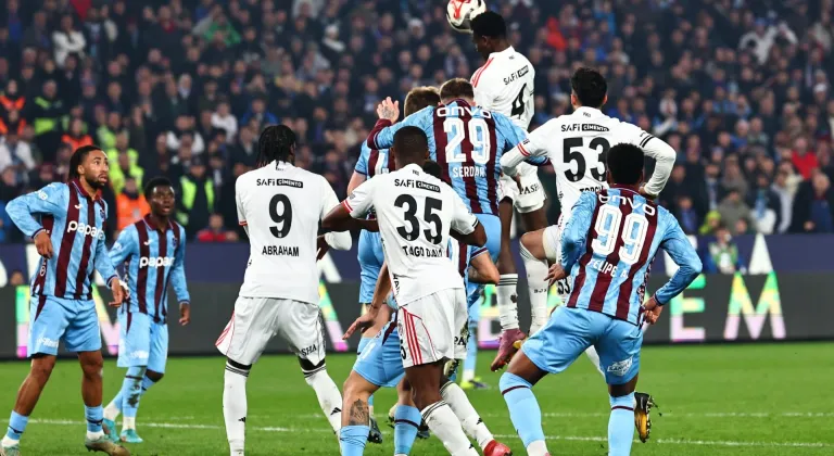 6 gollü maçta Trabzonspor ile Beşiktaş berabere kaldı