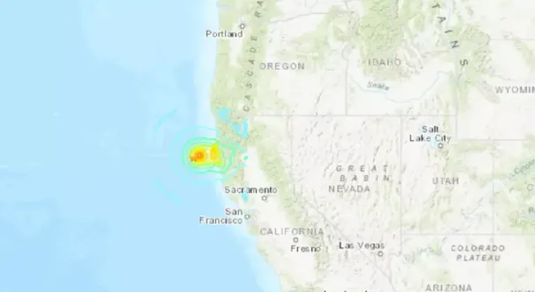 ABD Kaliforniya'da 7 büyüklüğünde deprem oldu!