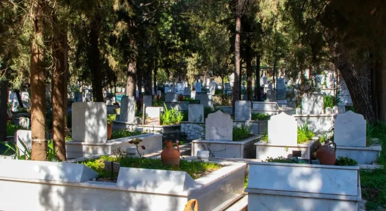 Adana defin listesi! Bugün kaç kişi öldü? 13 Şubat Cuma...