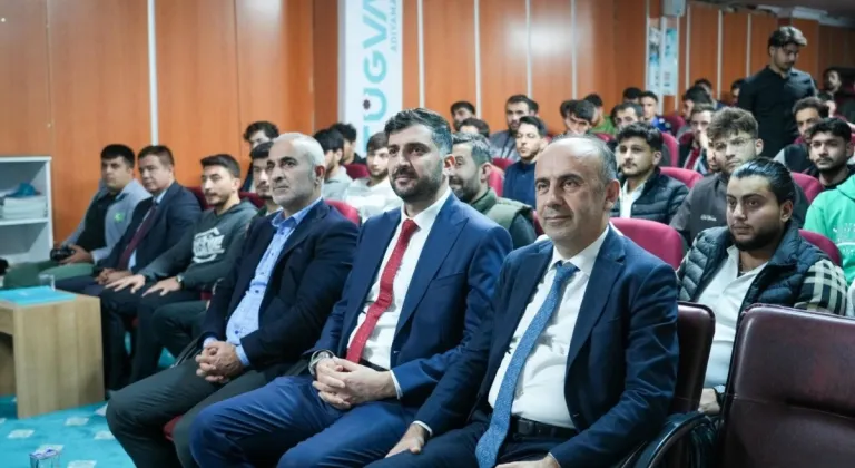 Adıyaman Üniversitesi Rektörü Mehmet Keleş, TÜGVA öğrencileriyle buluştu 