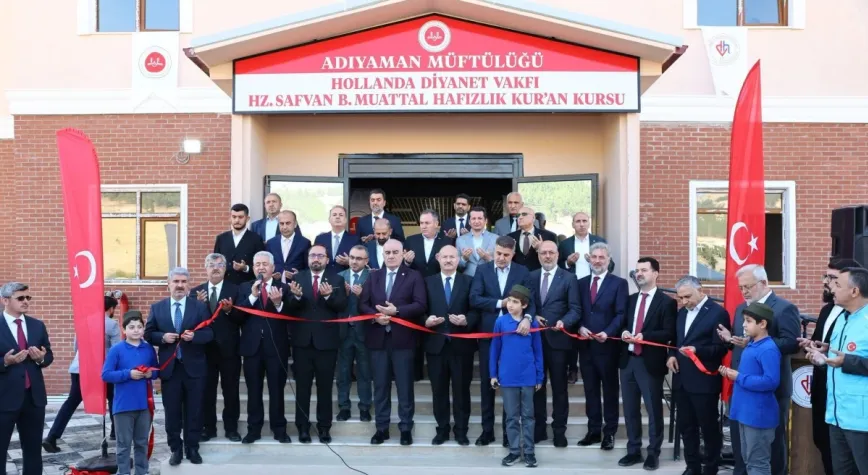 Adıyaman’da hafızlık Kur’an kursu ve cami dualarla hizmete açıldı​‌
