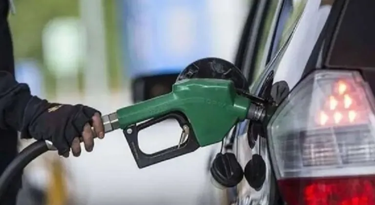 Motorine zam beklentisi: Litre fiyatı 79 lirayı aşacak