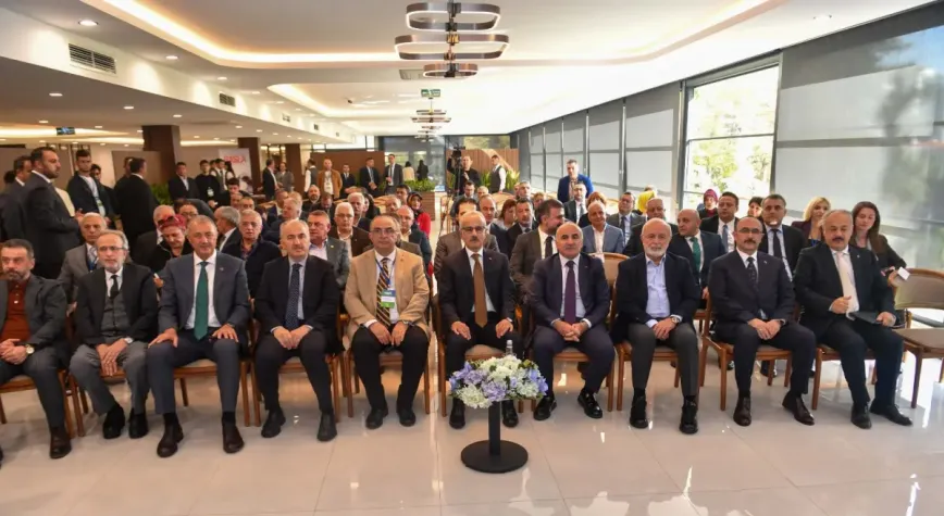 AKK Başkanı Halil İbrahim Yılmaz, Rize’nin gelecek vizyonu buluşmasında