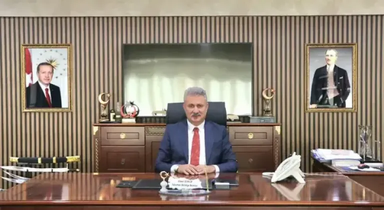 AKP'li belediye başkanı gözaltına alındı