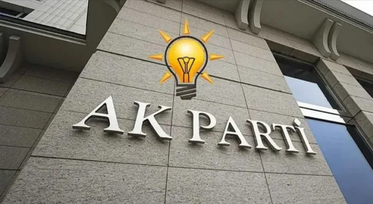AKP’de 8 il başkanının istifası sonrası resmi açıklama geldi