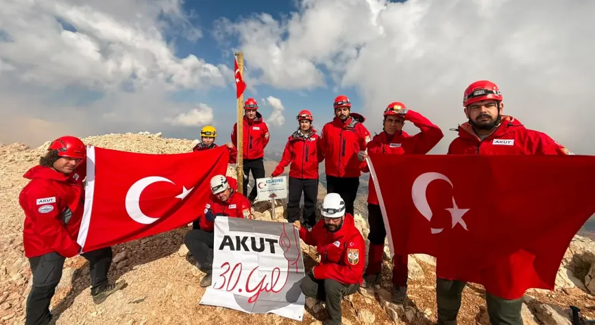 AKUT’tan 30’uncu Yıla Özel “30 Yıl 30 Zirve” Projesi