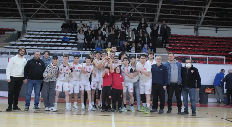 Akyazı Asaş Basketbol Takımı U18’de 'Namağlup Şampiyon' 