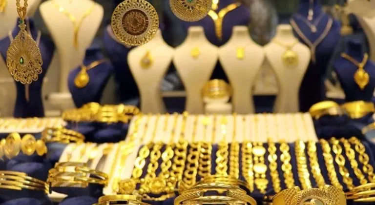 Altında kafaları karıştıran hareketlilik!