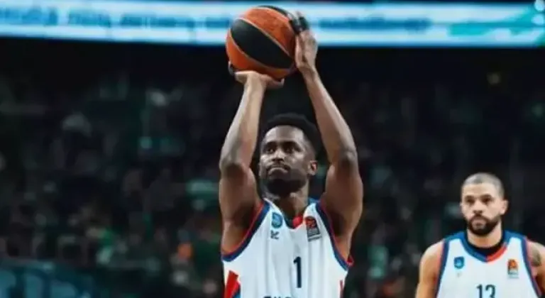 Anadolu Efes EuroLeague'de farklı mağlup oldu