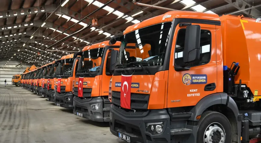Ankara Büyükşehir’in temizlik filosu büyüyor: 13 yeni temizlik aracı hizmete hazır