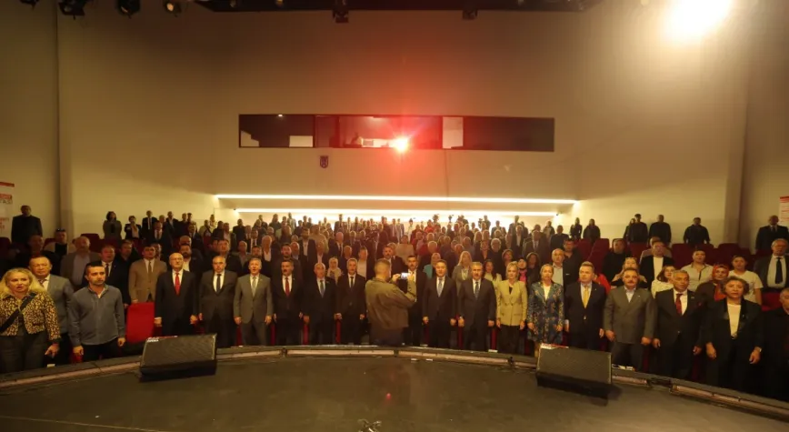 Ankara’da 7. Merhamet ve Emek Ödülleri 28 siyasi partiyi ve onlarca STK’yı buluşturdu