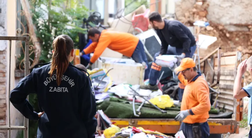 Antalya Balbey'de hurda ve atık operasyonu