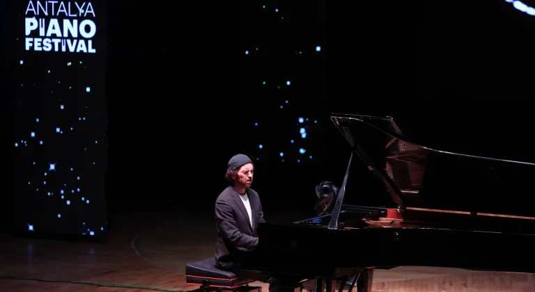 Antalya Piyano Festivali’nde klasik müziğe yolculuk