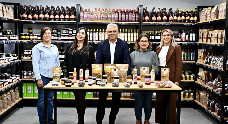 Antalya'da Yerli Malı Haftası’nda kadın emeğine destek