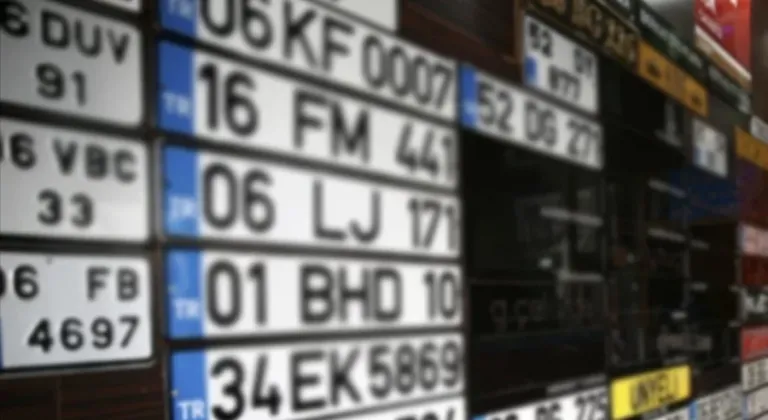 APP plaka tartışması: Sahte olup olmadığı nasıl anlaşılır?