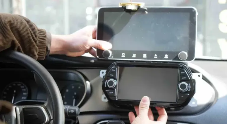 Araçlarda multimedya ekran cezaları durduruldu: Yönetmelik bekleniyor