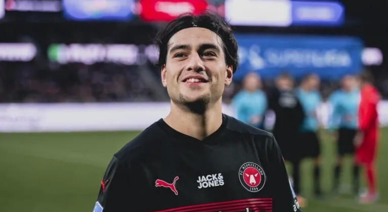 Aral Şimşir kimdir, kaç yaşında ve hangi mevkide oynuyor?