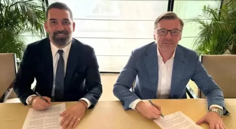 Arda Turan, imza sonrası Galatasaray'ı sildi!