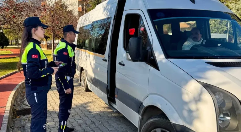 Artvin'de Velileri Sevindiren Haber: Servis Araçları ve Okul Çevreleri Mercek Altında!