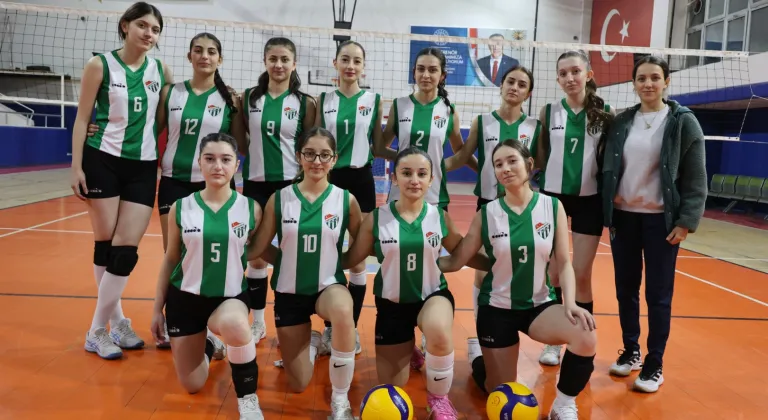 Artvinspor'dan Voleybol Atağı: Altyapıya Büyük Yatırım, Liglere Hazır 50 Sporcu!