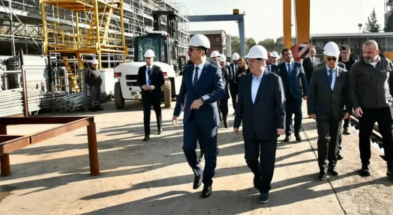 Aziz Yıldırım'ın savaş gemisi suya indi! "Kritik evre tamamlandı"