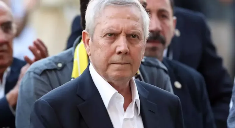 Aziz Yıldırım sözünü tuttu, ilk gemi suya indirildi