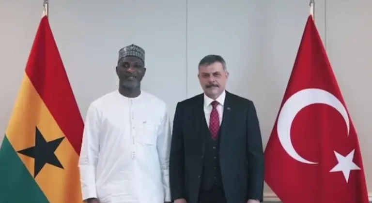 Bakan Çiftçi, Ganalı Mevkidaşıyla Kritik Güvenlik Zirvesi Yaptı: Masadaki Önemli Konular!