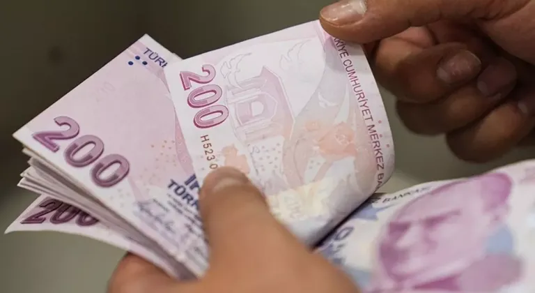 Bakan Işıkhan'dan asgari ücret mesajı: Tüm sendikalarla açık iletişimdeyiz