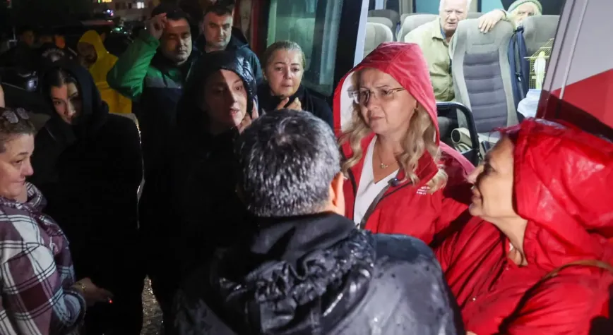 Bakırköy'den yağışa 24 saat kesintisiz müdahale