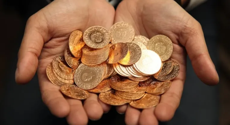 Bankacılık devleri birbirine girdi: Altın 4 bin doları kırdı uçtu gitti