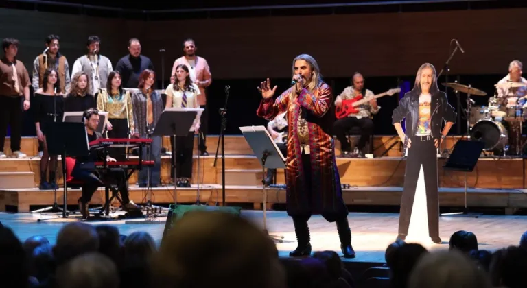 ‘Barış Manço şarkıları İzmir’de hep bir ağızdan söylendi’ 