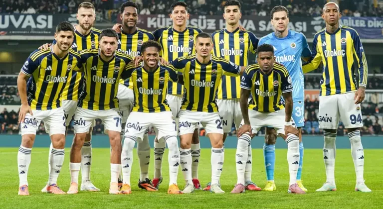 Başakşehir ile karşılaşan Fenerbahçe'de sakatlık