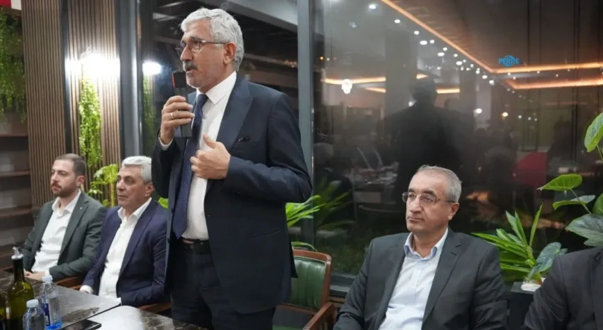 Başkan Hallaç: Vatandaşın siyasi görüşüne değil, hizmete odaklanın