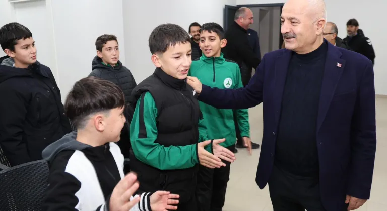 Başkan Zinnur Büyükgöz, Gebzeli genç sporcularla buluştu