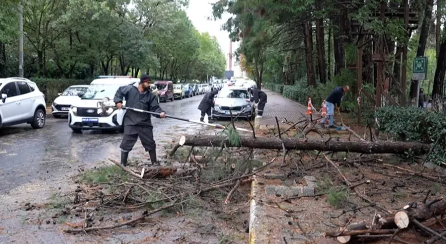 Beylikdüzü'nde yoğun yağış öncesi seferberlik
