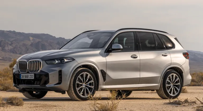 BMW X5 ve X7 Türkiye Yollarında Yeniden Boy Gösterdi: Premium SAV Deneyimi Zirveye Çıkıyor!