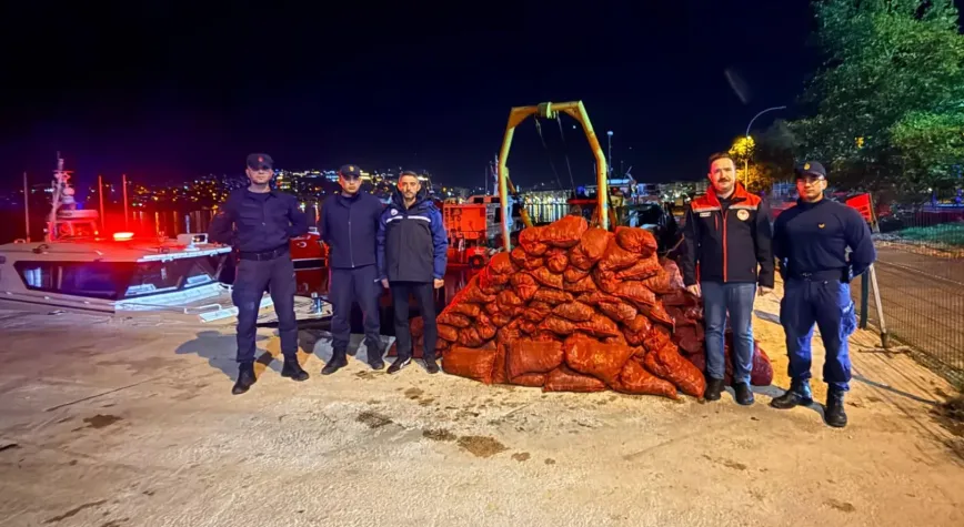 Bursa Gemlik’te 1,5 ton midyeye el konuldu