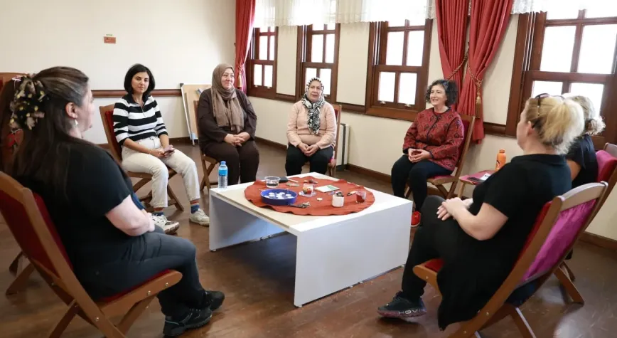 Bursa’da Meme Kanserine Karşı Farkındalık: “Pembe Kurdelenin Ötesinde” Etkinliği Düzenlendi