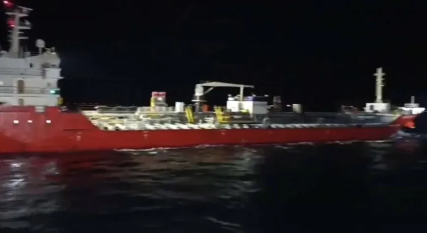 Çanakkale Boğazı'nda arızalanan gemi emniyetli bölgeye çekildi