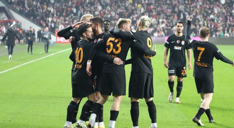 CANLI| Galatasaray - Başakşehir maçının linki