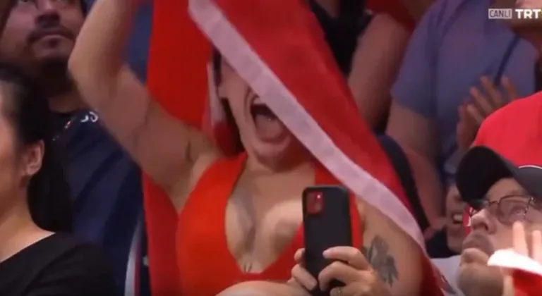 Canlı yayında yaşanan 'meme kazası' için açıklama