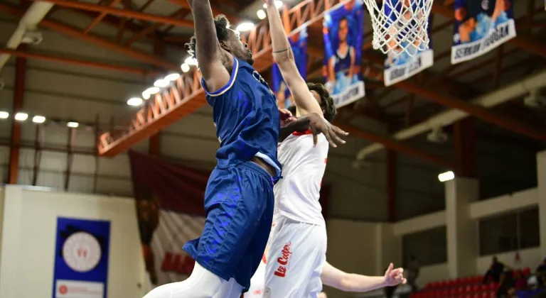 Çayırova Belediyesi Kahramanmaraş Deplasmanında Fırtına Estirdi: Zirve Takibinde Kritik Galibiyet!