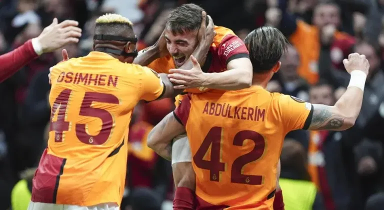 Dünya devleri Galatasaray'ın yıldızları için geldi