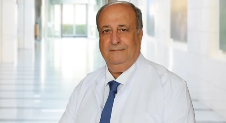 Çocukluk Çağı Kanserlerinin Korkutan Gerçeği: Her 3 Vakanın 1'i Lösemi! Belirtiler Neler?