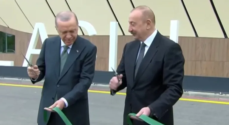 Cumhurbaşkanı Erdoğan Azerbaycan'da havalimanı açtı!